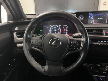 Photo 11 du bon plan LEXUS UX 250h 2WD Executive MY20 occasion à 29990 €