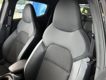 Photo 22 du bon plan NISSAN Juke 1.6 Hybrid 143ch N-Design 2023 occasion à 22990 €