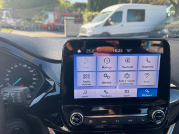 Photo 19 du bon plan FORD Fiesta 1.0 Flexifuel 95ch Titanium Business 5p occasion à 14900 €