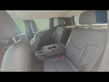 Photo 14 du bon plan JEEP Renegade 1.5 Turbo T4 130ch MHEV S BVR7 occasion à 23900 €