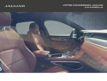 Photo 16 du bon plan JAGUAR F-Pace P400e Plug-in-Hybrid R-Dynamic SE BVA8 AWD occasion à 46500 €