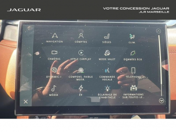 Photo 27 du bon plan JAGUAR F-Pace P400e Plug-in-Hybrid R-Dynamic SE BVA8 AWD occasion à 46500 €