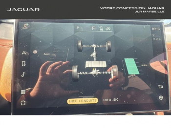 Photo 31 du bon plan JAGUAR F-Pace P400e Plug-in-Hybrid R-Dynamic SE BVA8 AWD occasion à 46500 €