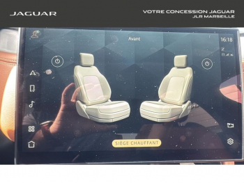 Photo 32 du bon plan JAGUAR F-Pace P400e Plug-in-Hybrid R-Dynamic SE BVA8 AWD occasion à 46500 €