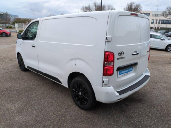 Photo 3 du bon plan TOYOTA ProAce VUL Medium 2.0 D-4D 180 Black Edition BVA MY20 occasion à 18700 €