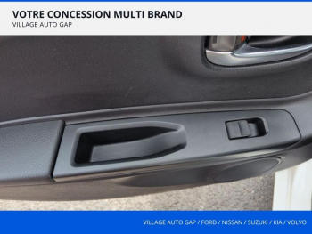 Photo 11 du bon plan TOYOTA Yaris 100h Dynamic 5p RC19 occasion à 15490 €