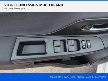 Photo 12 du bon plan TOYOTA Yaris 100h Dynamic 5p RC19 occasion à 15490 €