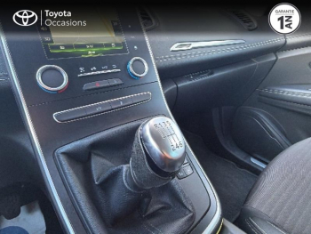 Photo 32 du bon plan RENAULT Scenic 1.2 TCe 130ch energy Intens occasion à 10590 €