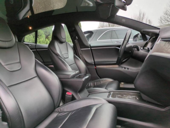Photo 15 du bon plan TESLA Model S 100D Dual Motor occasion à 27990 €