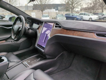 Photo 16 du bon plan TESLA Model S 100D Dual Motor occasion à 27990 €