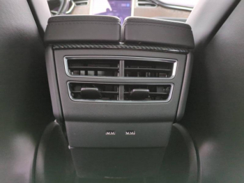 Photo 20 du bon plan TESLA Model S 100D Dual Motor occasion à 27990 €