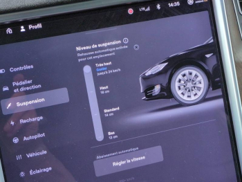 Photo 28 du bon plan TESLA Model S 100D Dual Motor occasion à 27990 €