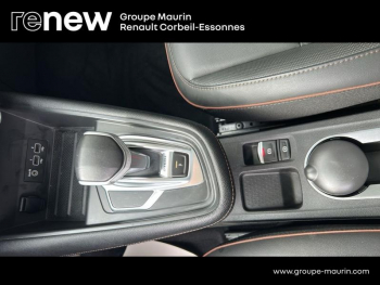 Photo 19 du bon plan RENAULT Captur 1.6 E-Tech Plug-in 160ch Initiale Paris occasion à 16990 €