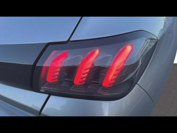 Photo 19 du bon plan PEUGEOT 208 1.2 PureTech 100ch S&S Active Business EAT8 occasion à 13490 €