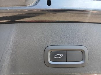 Photo 20 du bon plan VOLVO XC40 D3 AdBlue 150ch R-Design Geartronic 8 occasion à 20990 €