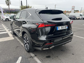 Photo 5 du bon plan LEXUS NX 300h 4WD F SPORT occasion à 32990 €