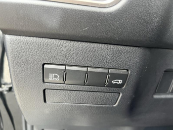 Photo 7 du bon plan LEXUS NX 300h 4WD F SPORT occasion à 32990 €