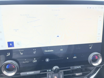 Photo 6 du bon plan LEXUS NX 450h+ Luxe 4WD Pack Design occasion à 48790 €