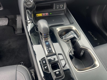 Photo 8 du bon plan LEXUS NX 450h+ Luxe 4WD Pack Design occasion à 48790 €