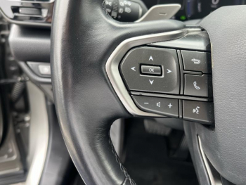 Photo 9 du bon plan LEXUS NX 450h+ Luxe 4WD Pack Design occasion à 48790 €