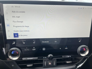 Photo 15 du bon plan LEXUS NX 450h+ Luxe 4WD Pack Design occasion à 48790 €