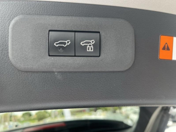 Photo 17 du bon plan LEXUS NX 450h+ Luxe 4WD Pack Design occasion à 48790 €