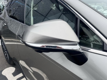 Photo 22 du bon plan LEXUS NX 450h+ Luxe 4WD Pack Design occasion à 48790 €