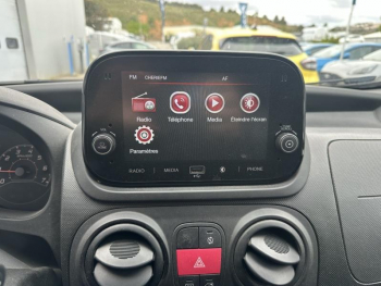 Photo 17 du bon plan FIAT Fiorino 1.3 Multijet 80ch Pro Lounge occasion à 11890 €