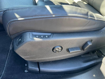 Photo 18 du bon plan DS DS 7 Crossback E-TENSE 4x4 300ch Louvre occasion à 22900 €