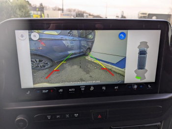 Photo 11 du bon plan FORD Transit Custom Fg VUL 300 L1H1 2.0 EcoBlue 150ch Limited occasion à 29900 €