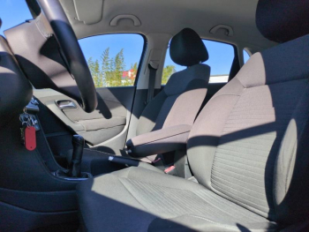 Photo 16 du bon plan VOLKSWAGEN Polo 1.6 TDI 90ch FAP Confortline 5p occasion à 7900 €