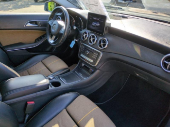 Photo 14 du bon plan MERCEDES-BENZ Classe GLA 200 d 136ch Business Edition 7G-DCT Euro6c occasion à 14900 €