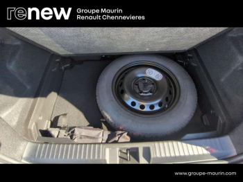 Photo 16 du bon plan RENAULT Captur 1.6 E-Tech hybride 145ch Intens -21 occasion à 18299 €