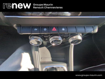 Photo 28 du bon plan RENAULT Captur 1.6 E-Tech hybride 145ch Intens -21 occasion à 18299 €