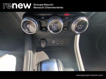 Photo 29 du bon plan RENAULT Captur 1.6 E-Tech hybride 145ch Intens -21 occasion à 18299 €