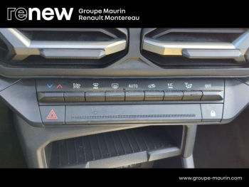 Photo 23 du bon plan DACIA Duster 1.6 hybrid 140ch Journey occasion à 24490 €