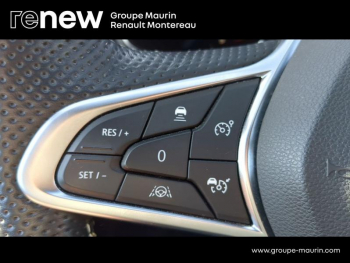 Photo 16 du bon plan RENAULT Arkana 1.6 E-Tech hybride 145ch Engineered -22 occasion à 22491 €