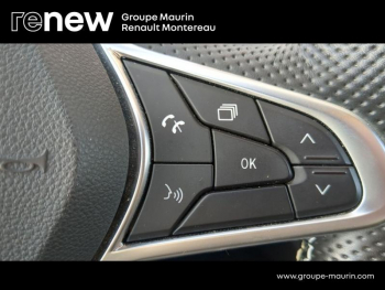 Photo 17 du bon plan RENAULT Arkana 1.6 E-Tech hybride 145ch Engineered -22 occasion à 22491 €