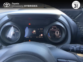 Photo 14 du bon plan TOYOTA Yaris 116h Collection 5p occasion à 18890 €
