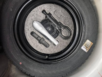 Photo 6 du bon plan FORD Fiesta 1.0 Flexifuel 95ch Titanium Business 5p occasion à 16580 €