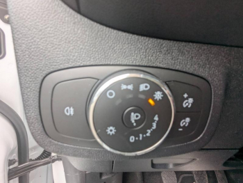 Photo 13 du bon plan FORD Fiesta 1.0 Flexifuel 95ch Titanium Business 5p occasion à 16580 €