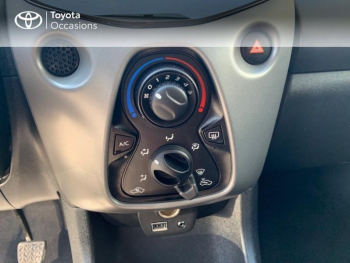 Photo 7 du bon plan TOYOTA Aygo 1.0 VVT-i 72ch x-play x-app 5p X-Style occasion à 9990 €