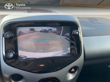 Photo 9 du bon plan TOYOTA Aygo 1.0 VVT-i 72ch x-play x-app 5p X-Style occasion à 9990 €