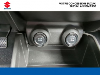 Photo 17 du bon plan SUZUKI Swift 1.2 Dualjet Hybrid 83ch Avantage occasion à 12490 €