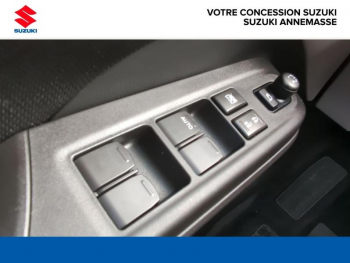 Photo 12 du bon plan SUZUKI Swift 1.2 Hybrid 83ch Pack AllGrip occasion à 20990 €