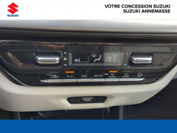 Photo 16 du bon plan SUZUKI Swift 1.2 Hybrid 83ch Pack AllGrip occasion à 20990 €