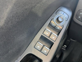 Photo 15 du bon plan FORD Puma 1.0 Flexifuel 125ch S&S mHEV Titanium occasion à 17761 €