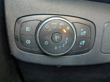 Photo 16 du bon plan FORD Puma 1.0 Flexifuel 125ch S&S mHEV Titanium occasion à 17761 €