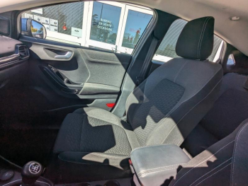 Photo 22 du bon plan FORD Puma 1.0 Flexifuel 125ch S&S mHEV Titanium occasion à 17761 €