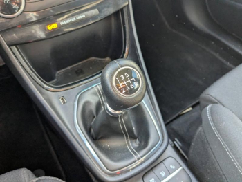 Photo 23 du bon plan FORD Puma 1.0 Flexifuel 125ch S&S mHEV Titanium occasion à 17761 €